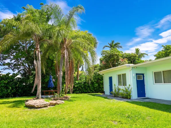 898 SE 2nd Pl #2, Deerfield Beach, FL 33441