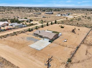 5824 White Fox Trl, Phelan, CA 92371