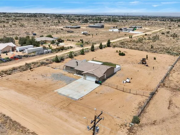 5824 White Fox Trl, Phelan, CA 92371