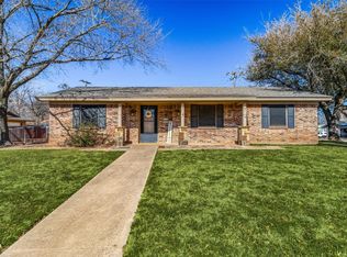 2501 Easy St, Denison, TX 75020