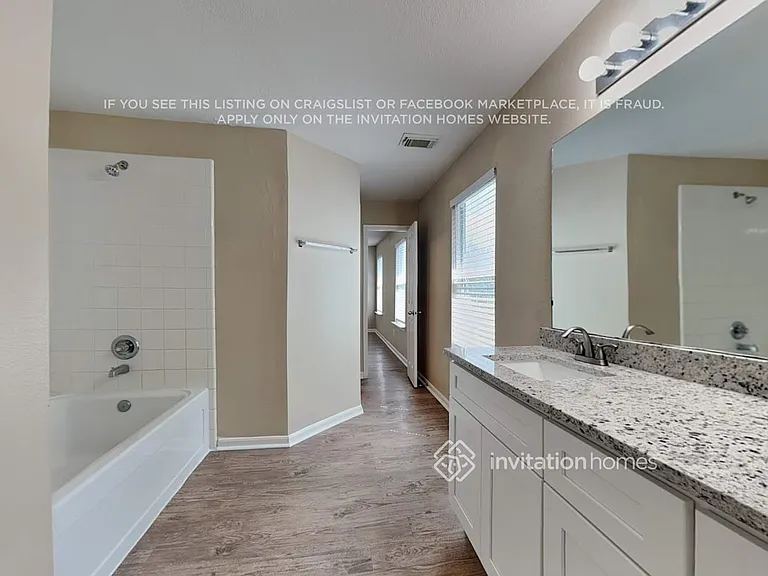 13742 Clarks Fork Dr — Photo 16