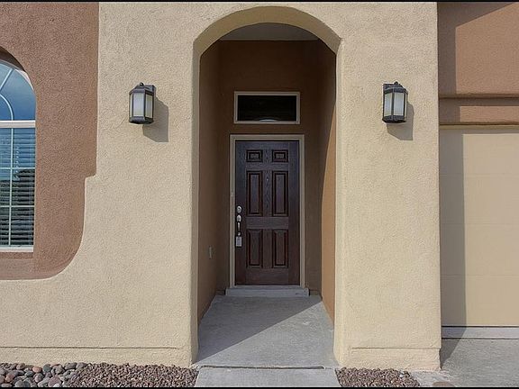 3rd image of 12439 Knightsbridge Dr