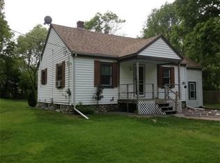 173 Old Center St, Middleboro, MA 02346