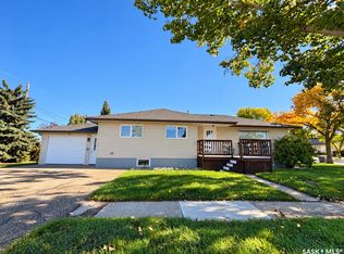 418 4th Ave W, Kindersley, SK S0L1S2