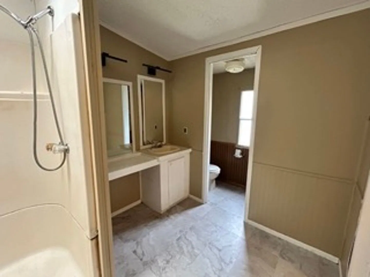 3 Bed 2 bath home for rent — Photo 4