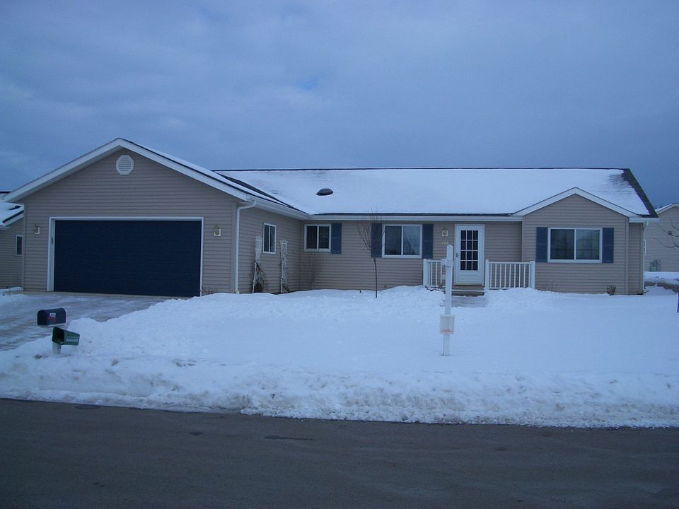 532 Balsam St.