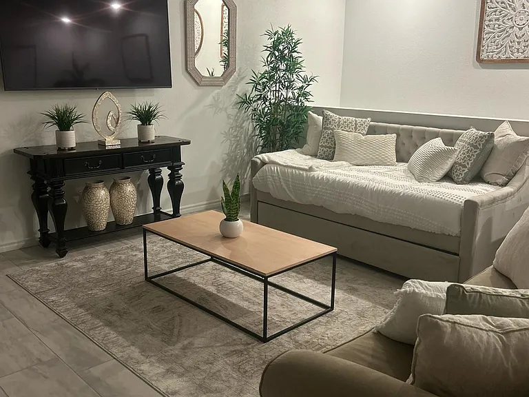 233 McArthur Peak Ave #1 — Photo 3