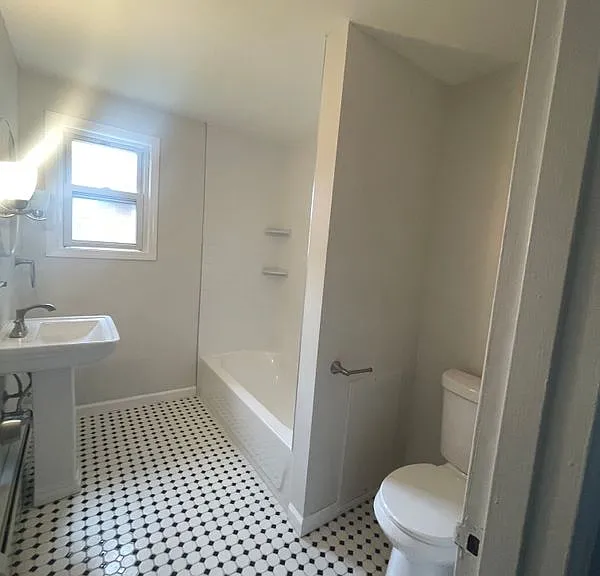 1354 Amherst St #2 — Photo 4