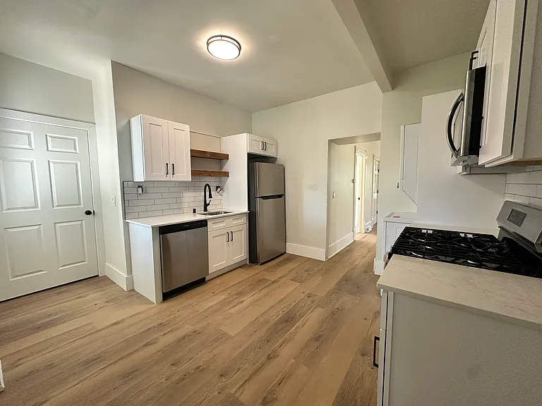 59 E Walworth Ave #1 — Photo 8