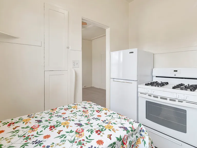 1261 Prospect St #5 — Photo 4