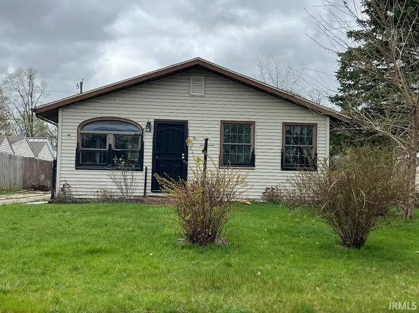 54537 27th St, South Bend, IN 46635