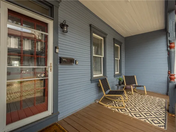 1207 Linden Pl, Pittsburgh, PA 15212