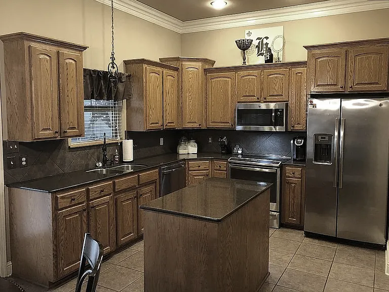 219 Decatur St — Photo 6