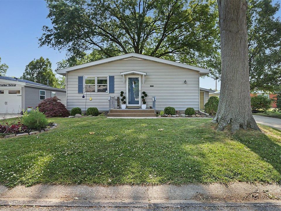 1229 Poplar Dr, Highland, IL 62249 Zillow