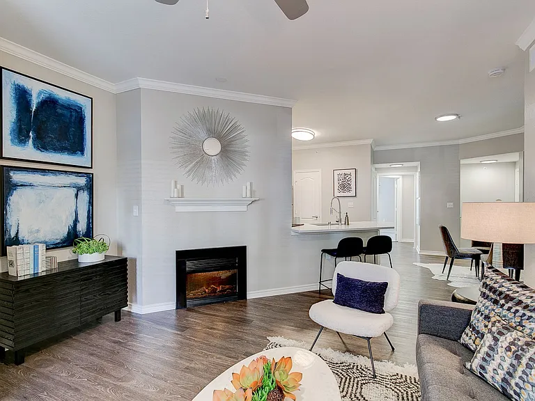 Eleven11 Lexington at Flower Mound — Photo 14