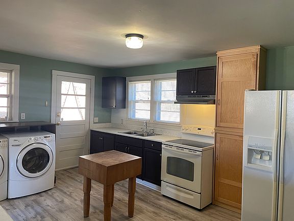looking from the living area into the Kithen/laundry area.