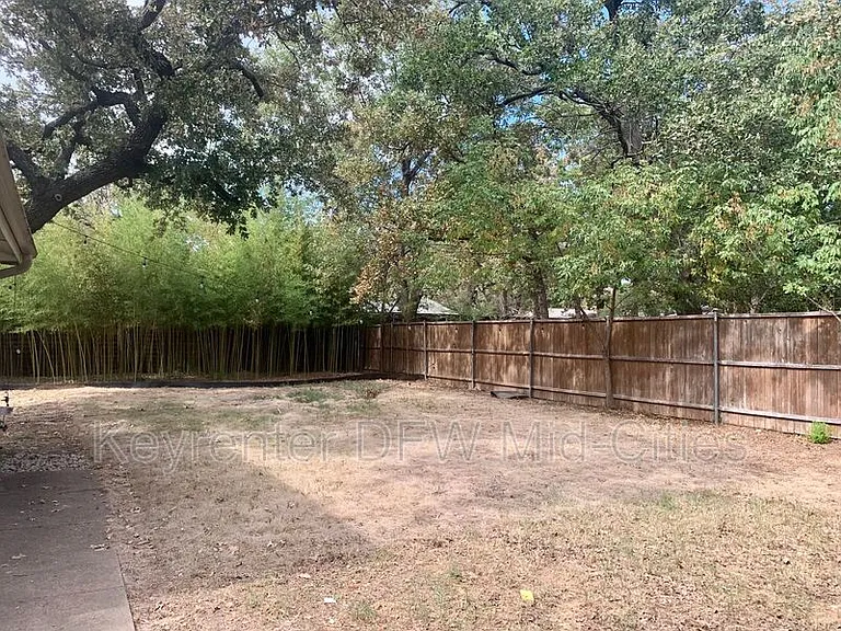 501 Nottingham Dr — Photo 22