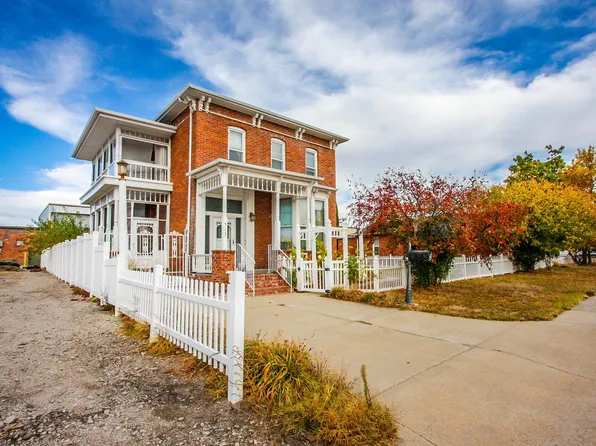 513 E 6th Street, North Platte, NE 69101