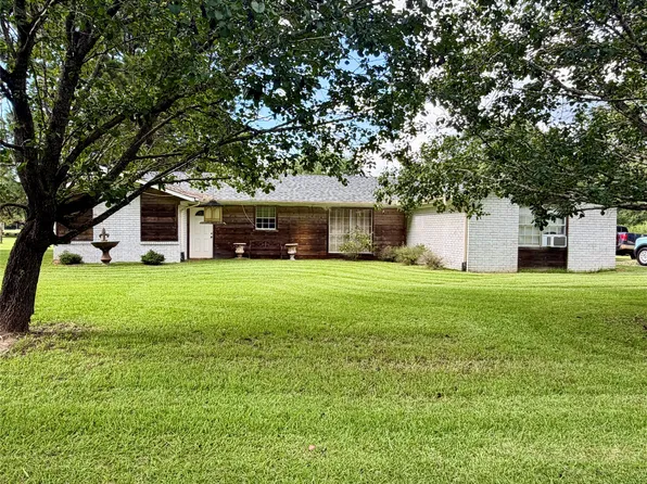 942 Foreman Rd, Doyline, LA 71023