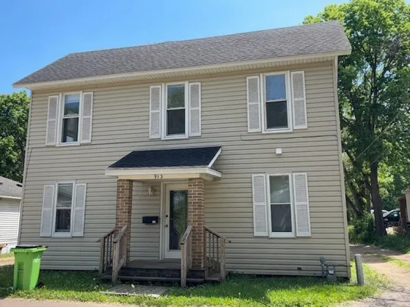 913 Lakeside Ave, Eau Claire, WI 54703