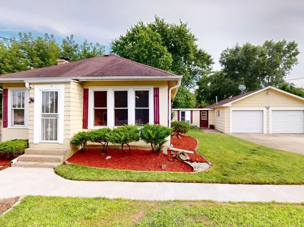 2505 26th St, Zion, IL 60099