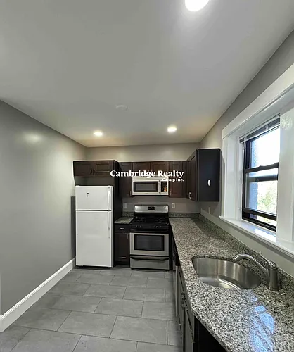 9 Upland Rd #5T Photo 1