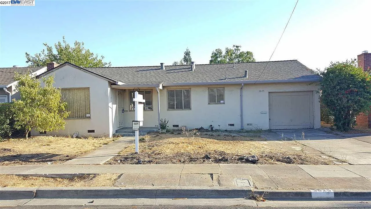 3825 Stanford Way photo 1