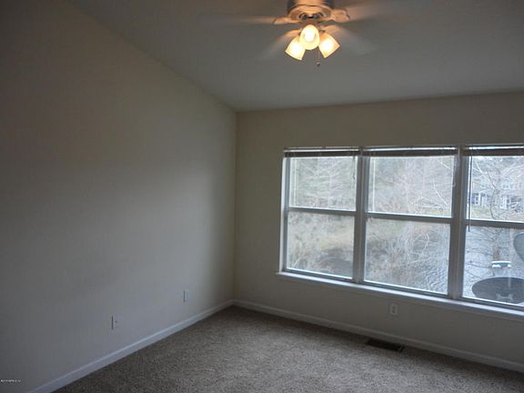 4th image of 3730 Summerlin Ln