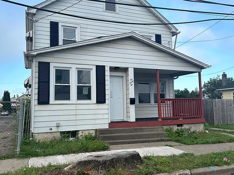 232 Pringle St — Photo 3