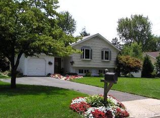 37 Buhl Ln, East Northport, NY 11731