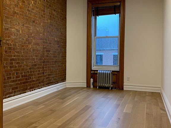 4th image of 58 W 70th St #3