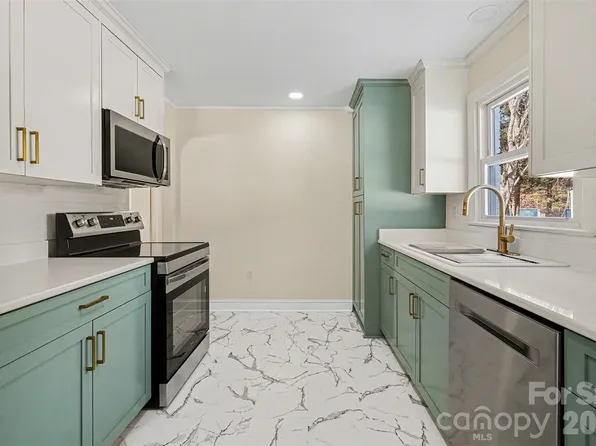 416 Old Mountain Rd, Statesville, NC 28677