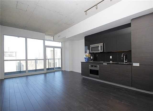 2nd image of 210 Simcoe St #2208