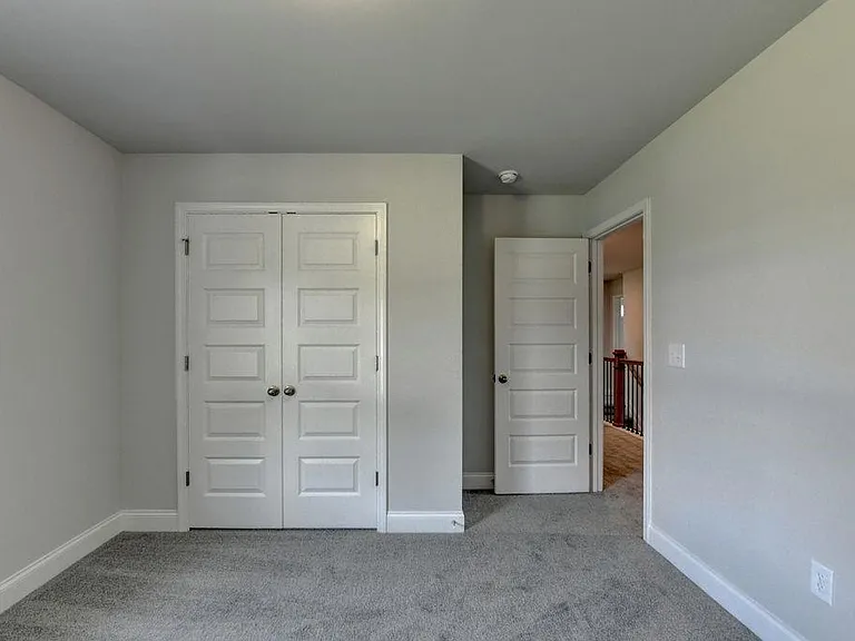 7309 Yewtree Dr — Photo 41