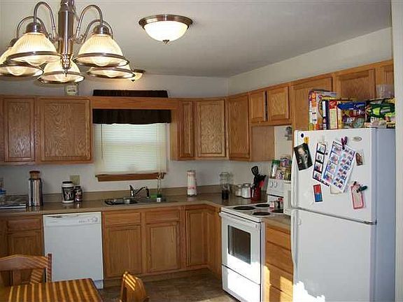 5th image of 1204 Southfield Dr