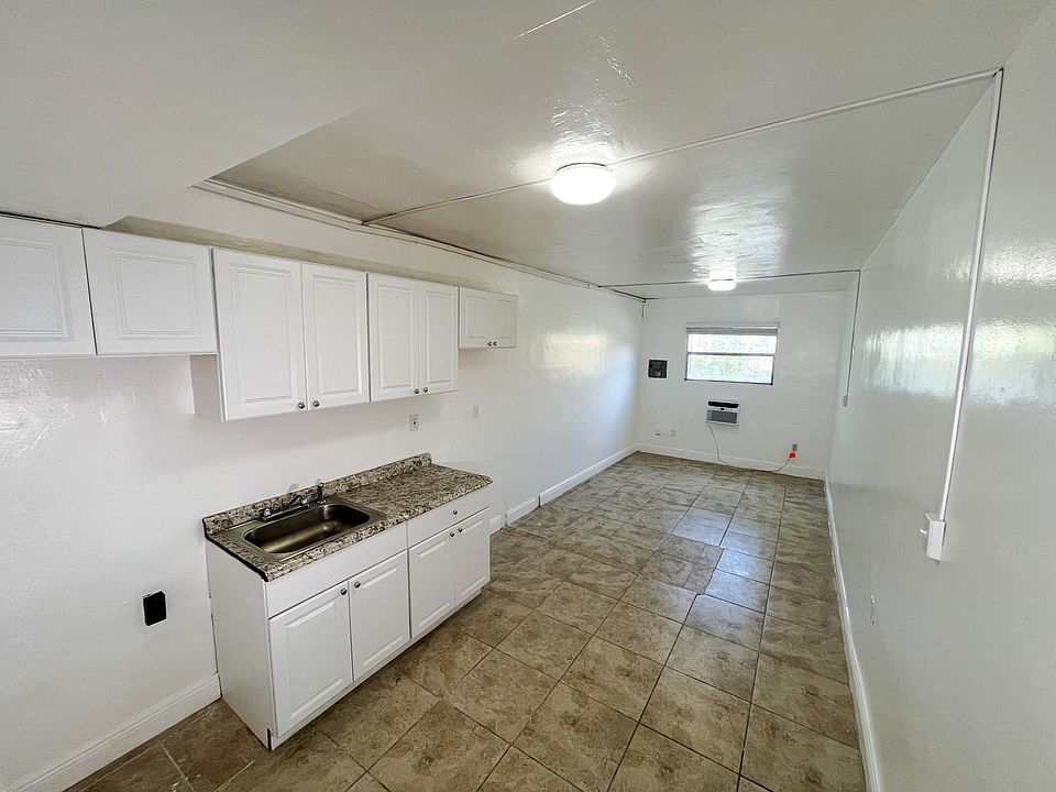 2nd image of 575 NE 143rd St #100