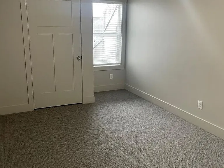 3562 Gample Ave — Photo 6
