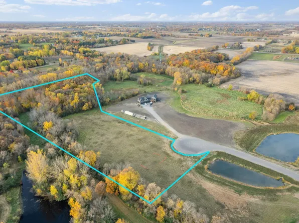 9070 Ellery Ln, Rogers, MN 55374