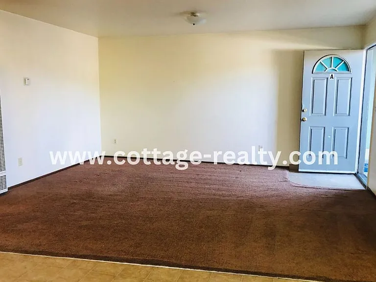 1431 Larissa Cir — Photo 3