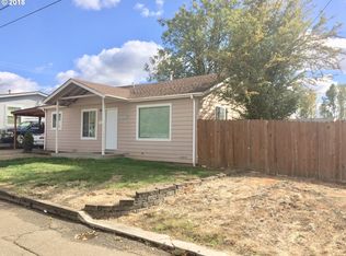563 NE Clover Ave, Roseburg, OR 97470
