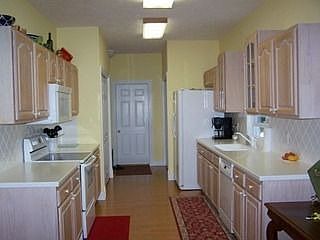 4th image of 708 Davis Acres Dr