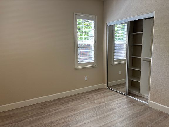 3rd image of 785 N Marquis Way