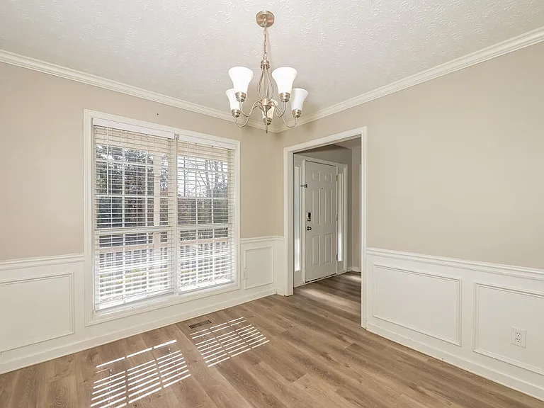 2152 Glen Hope Ln — Photo 7