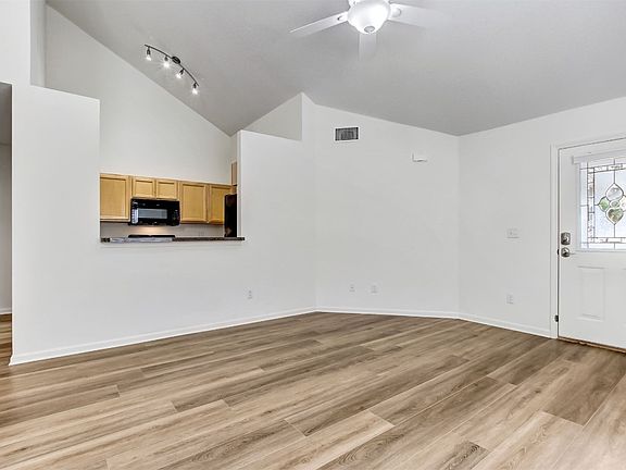 5th image of 1035 S 19th St