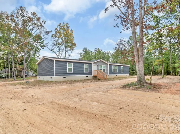 1120 Hammond Carnes Rd, Lancaster, SC 29720