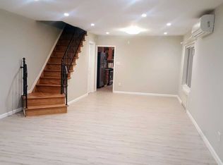 3245 Jordan St, Flushing, NY 11358