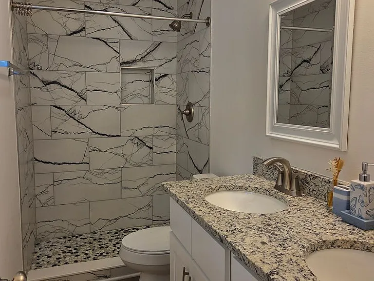 217 Foxwood Dr — Photo 8