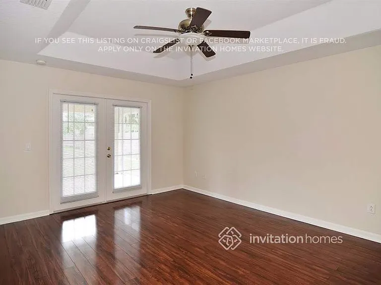 668 SE Damask Ave — Photo 10