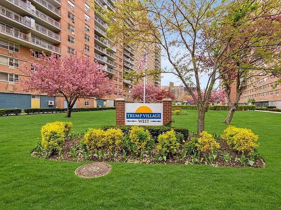1st image of 2928 W 5th St #20C