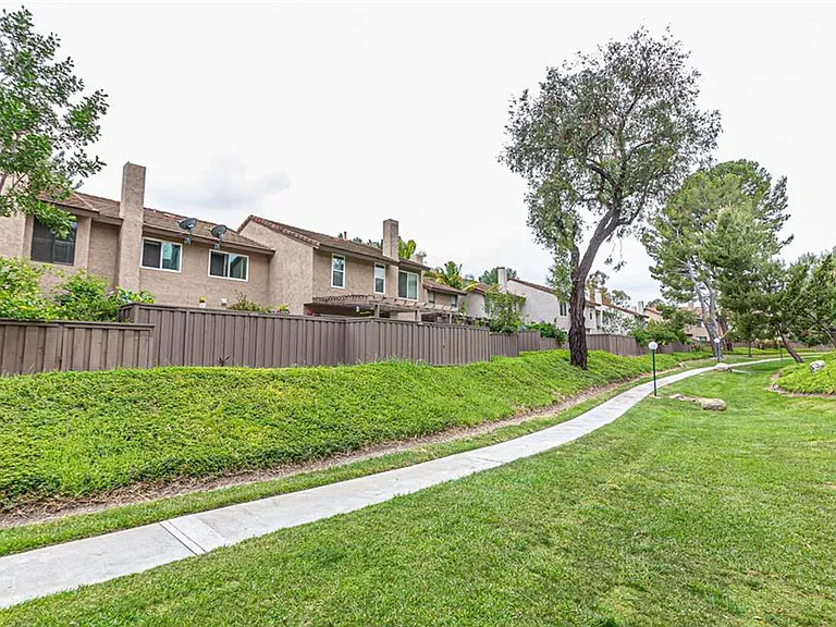 2535 Cypress Point Dr — Photo 25